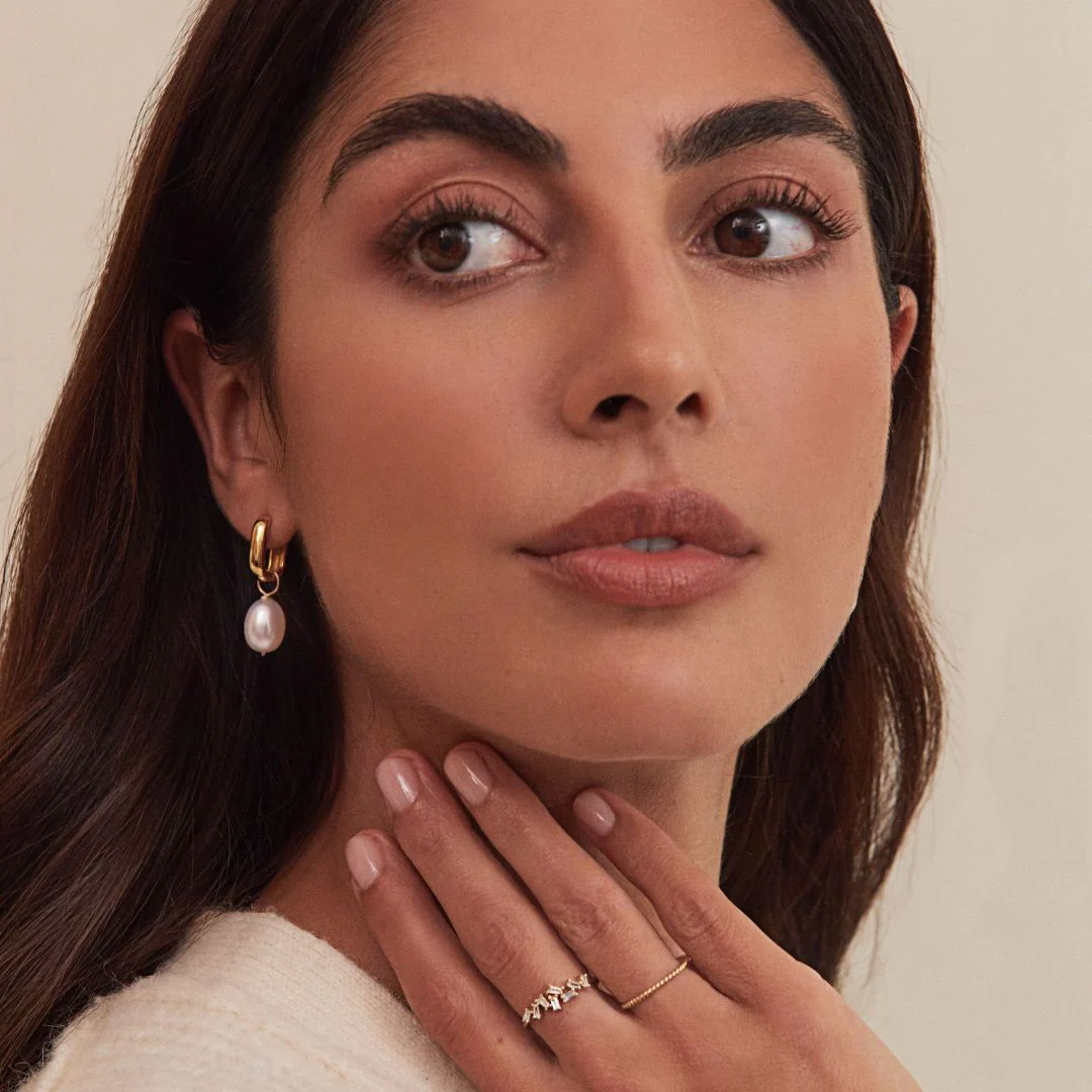 Gold Diamond Style Baguette Ring - Image 8