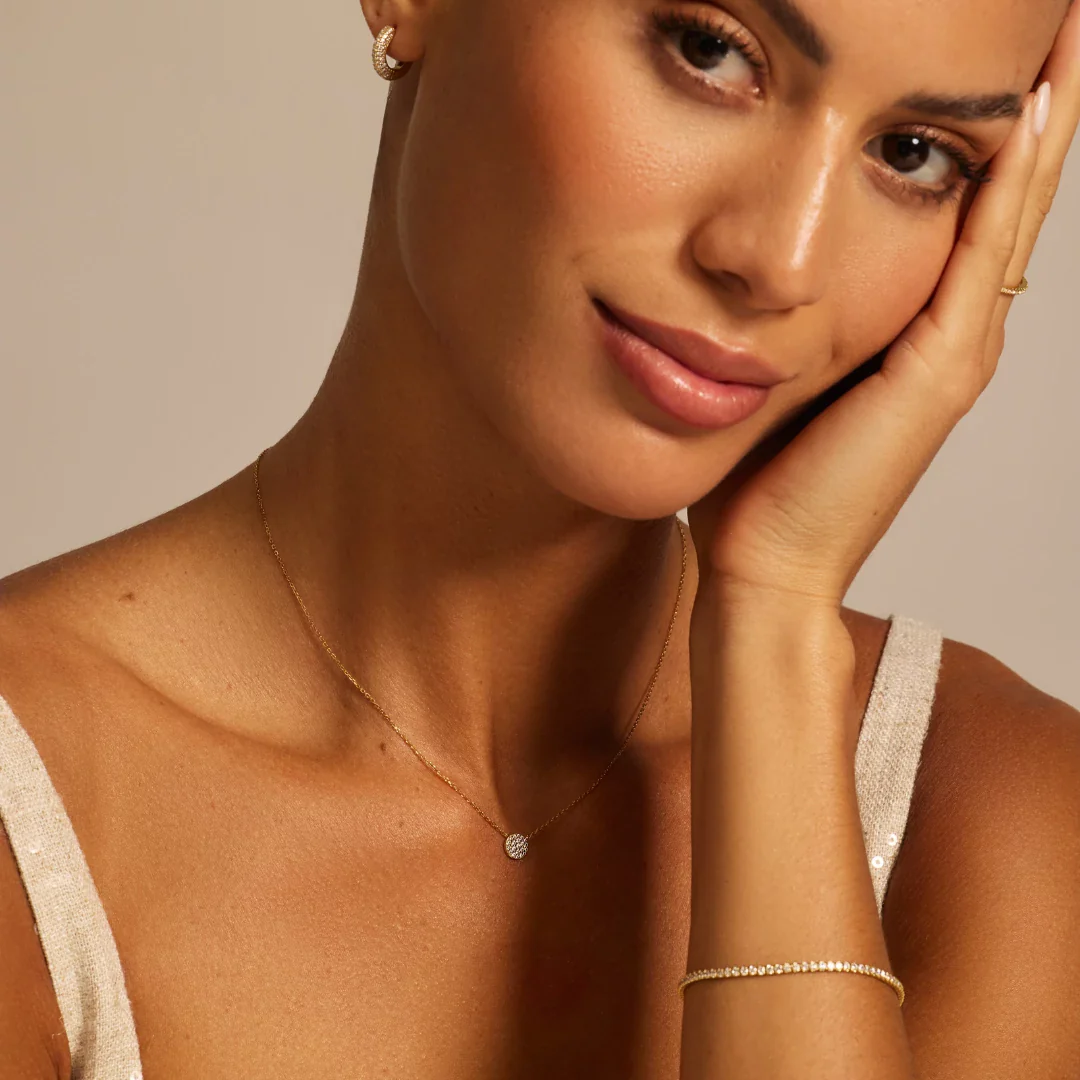 Gold Diamond Style Cluster Circle Necklace - Image 7