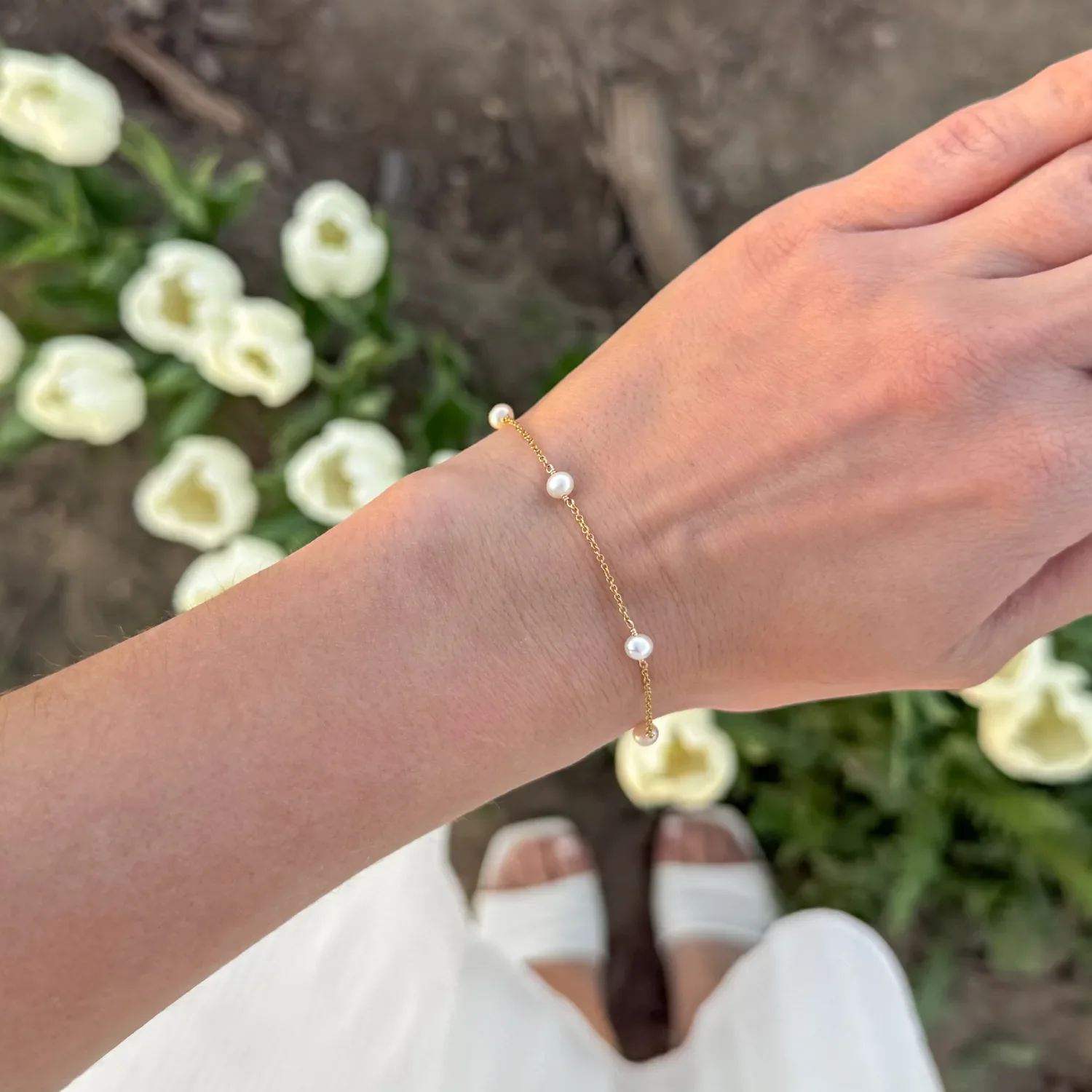 Gold Five Pearl Bracelet - Image 11
