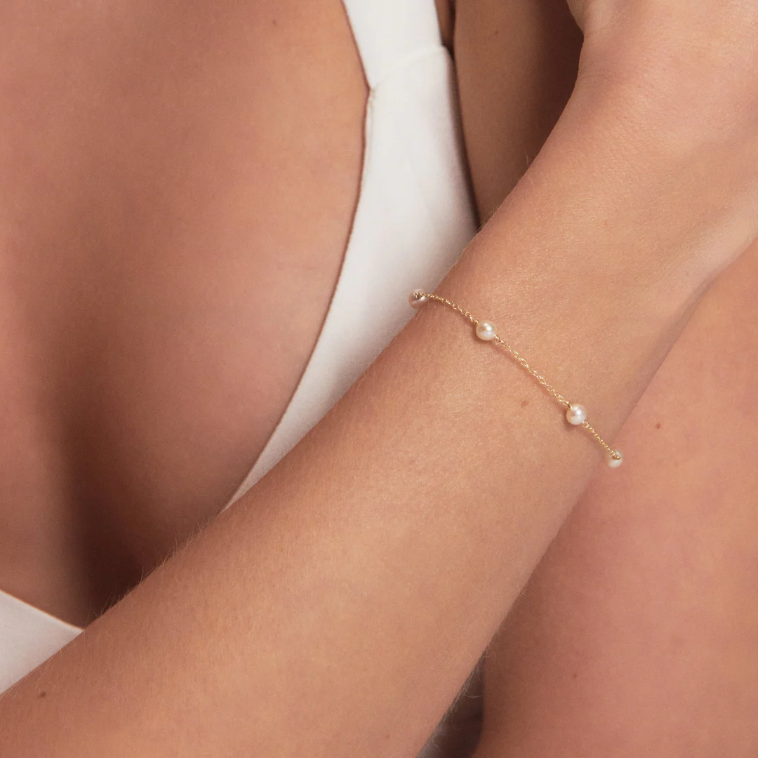Gold Five Pearl Bracelet - Image 2