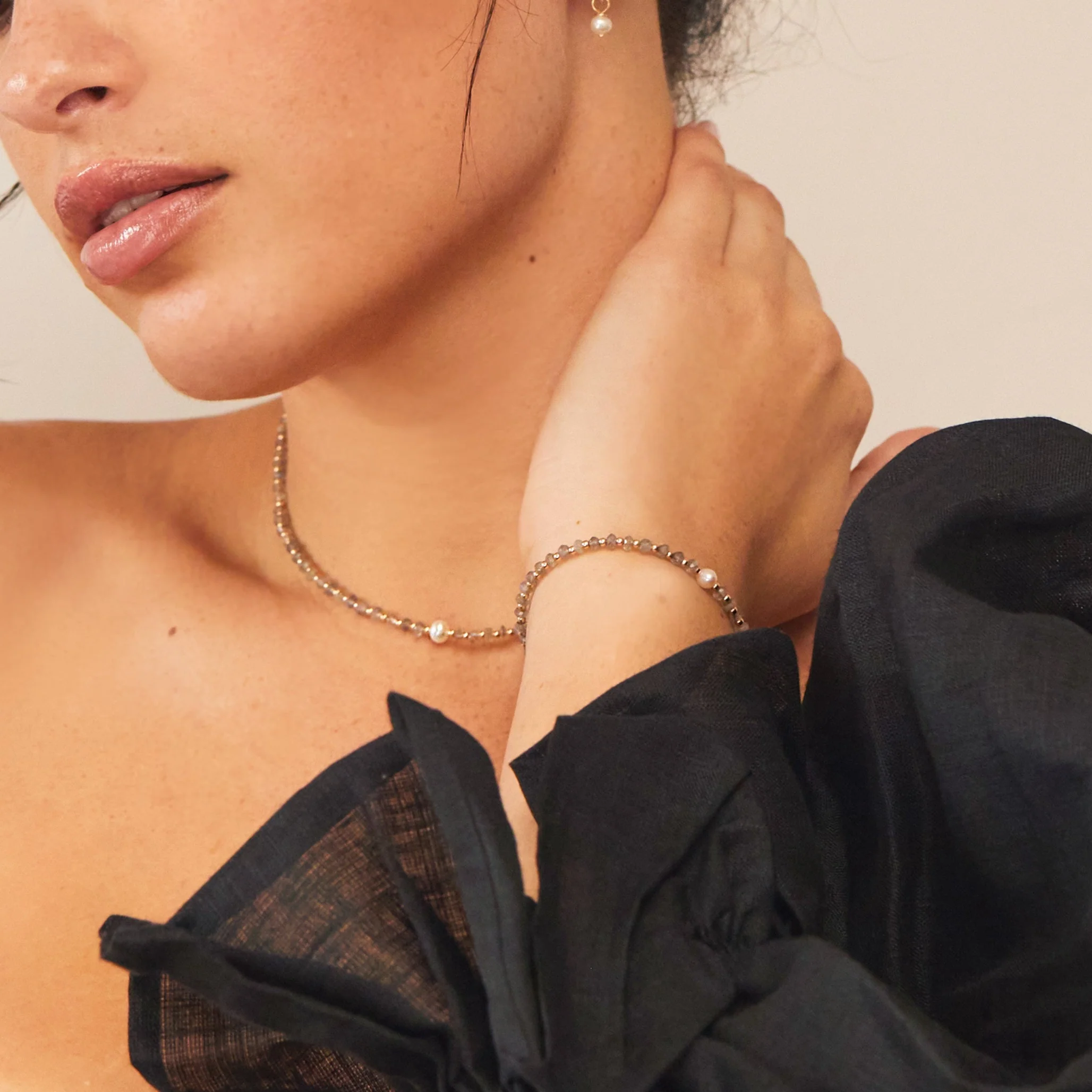 Gold Labradorite Gemstone Choker - Image 4