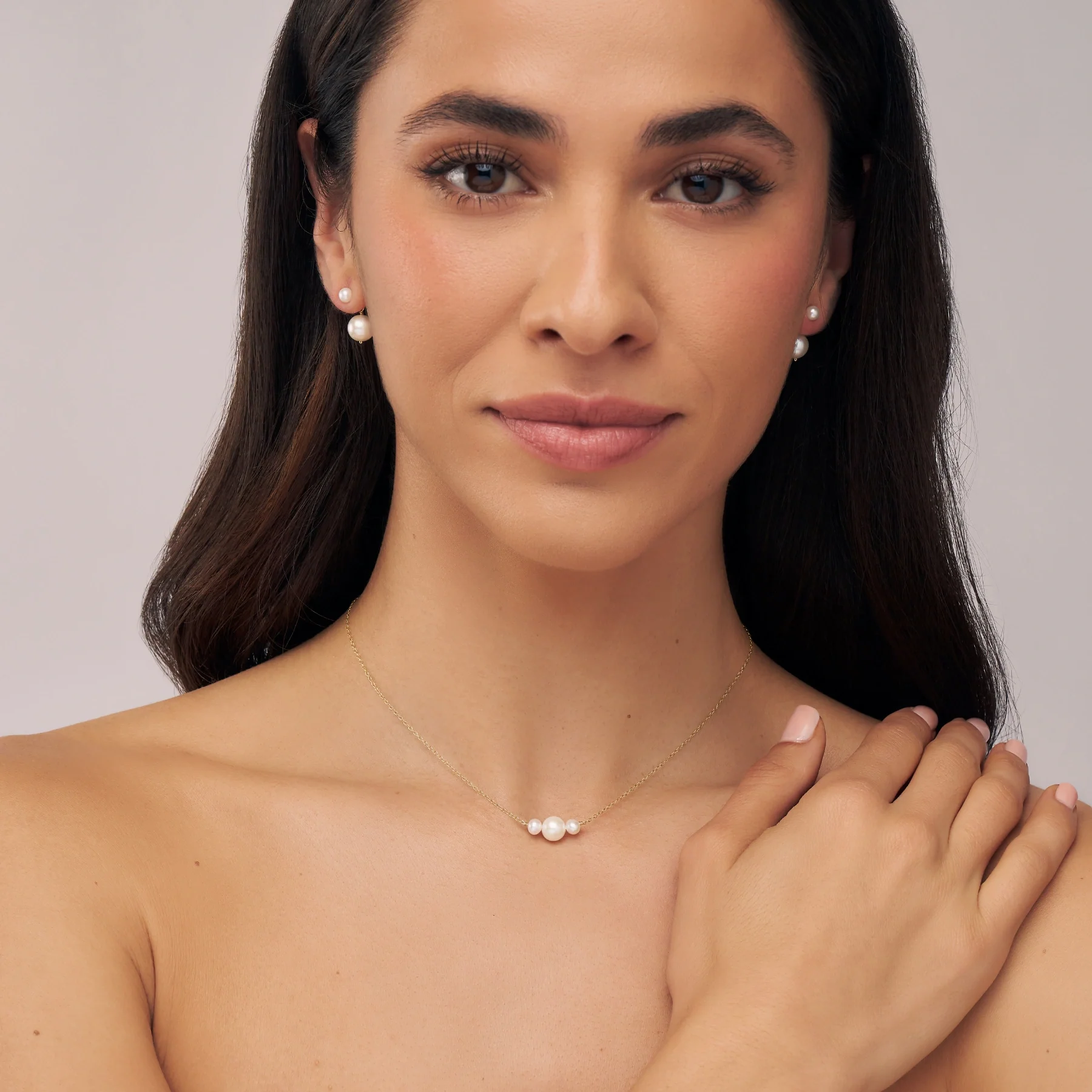 Gold Medium Double-Sided Pearl Drop Stud Earrings - Image 4