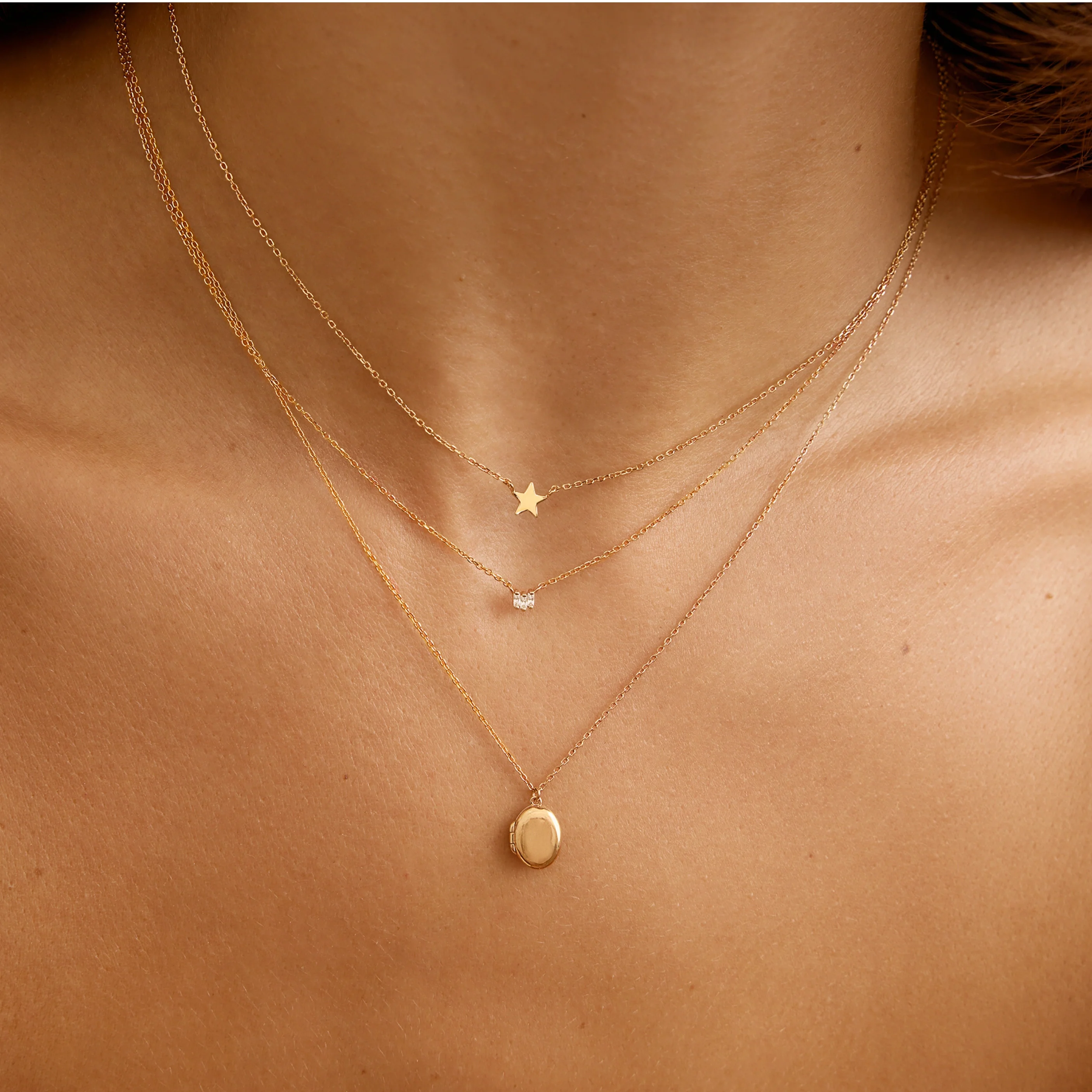 Gold Oval Locket Necklace - Image 2
