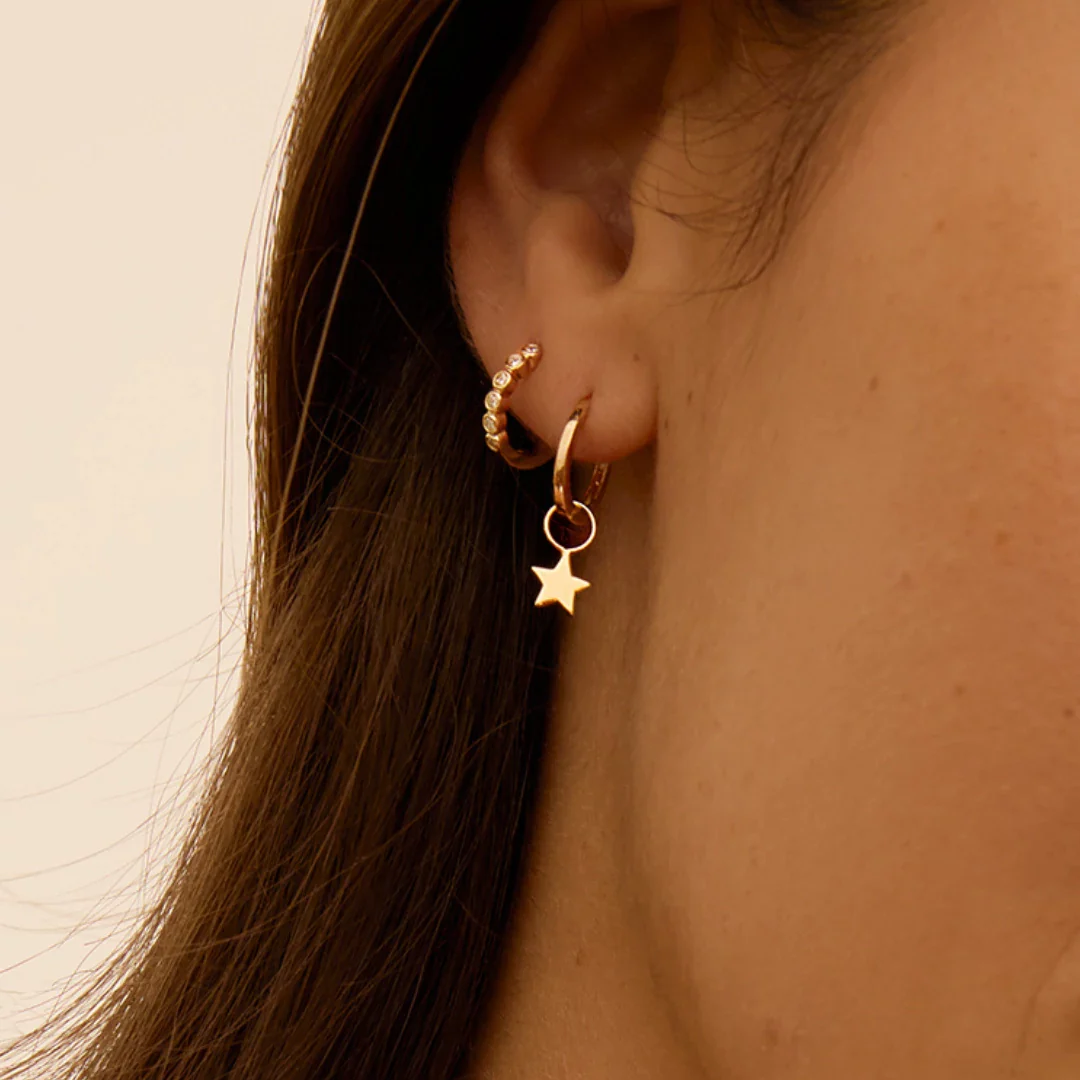 Gold Round Diamond Style Huggie Hoop Earrings - Image 4