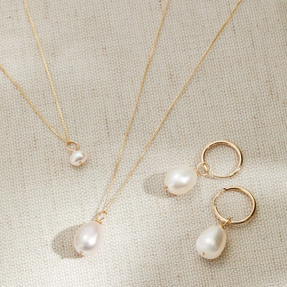 Gold Single Pearl Necklace - Image 7