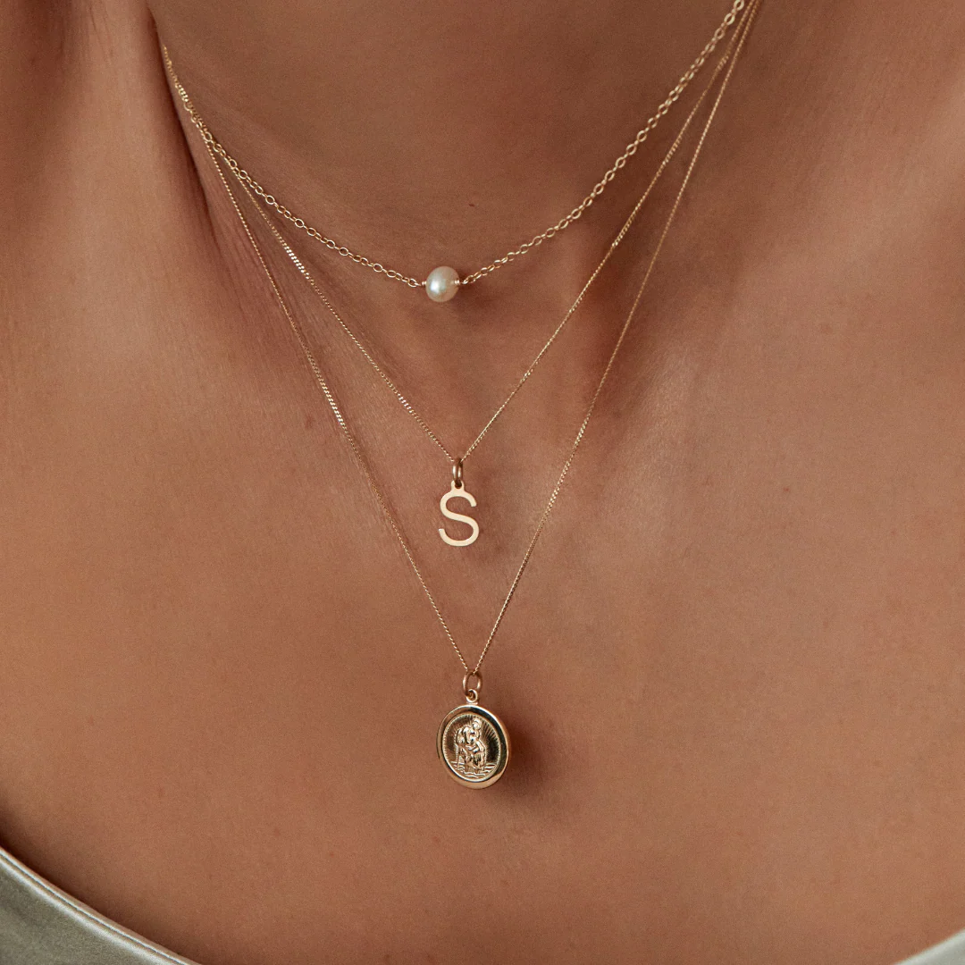 Solid Gold Small Round St Christopher Medallion Necklace - Image 7