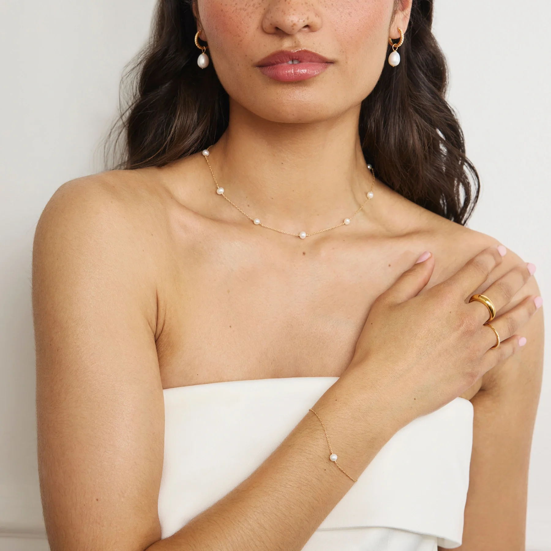 Gold Ten Pearl Choker - Image 5