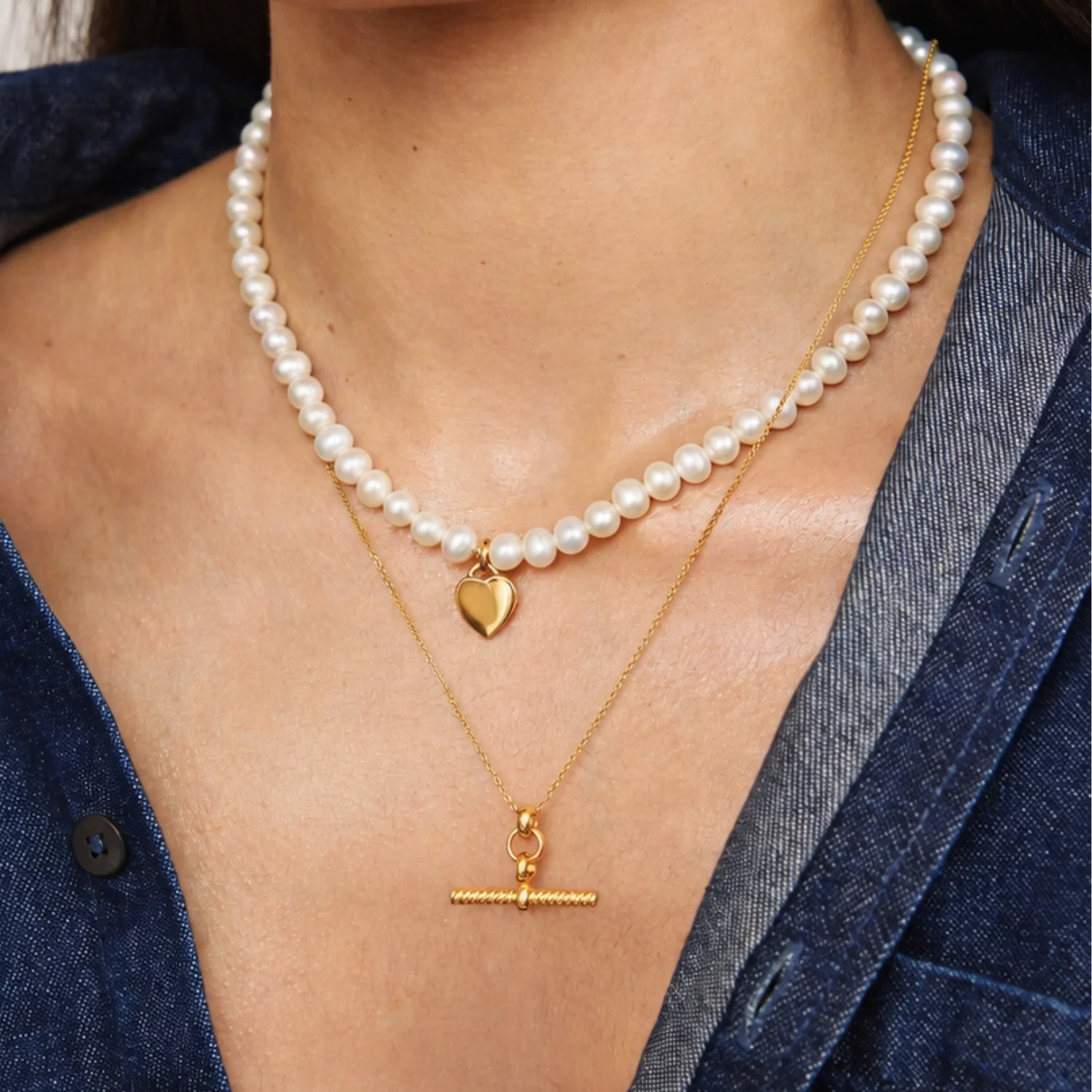 Gold Twisted T-Bar and Large Pearl Personalised Heart Necklace Gift Set - Image 2