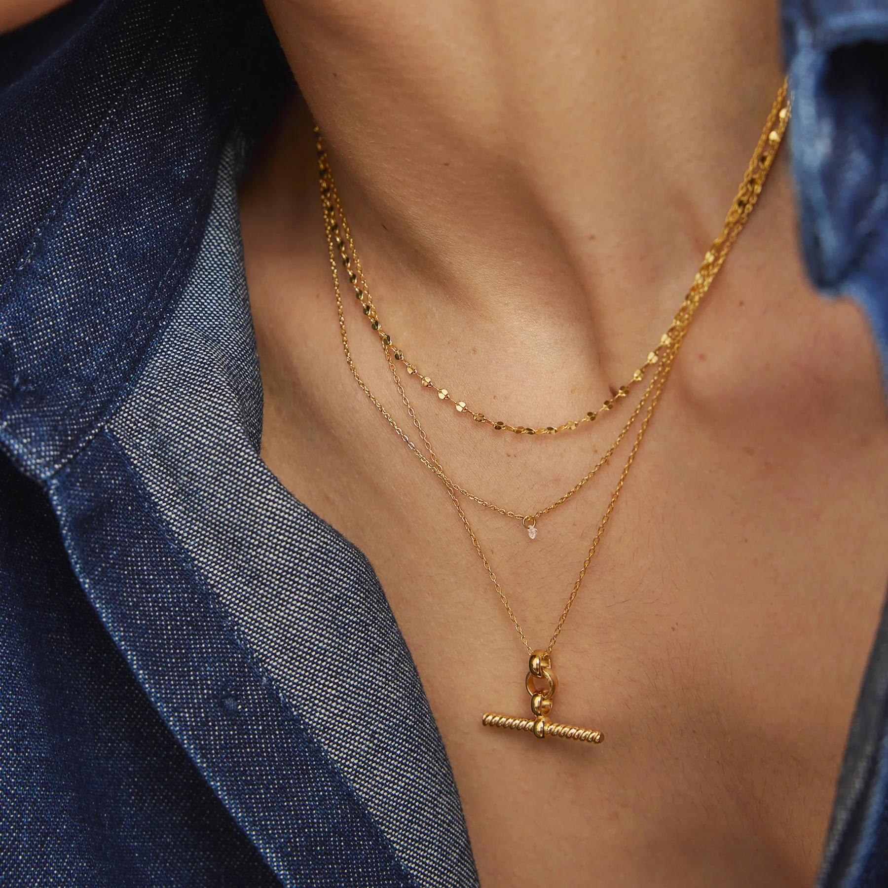 Gold Twisted T-Bar Necklace - Image 5