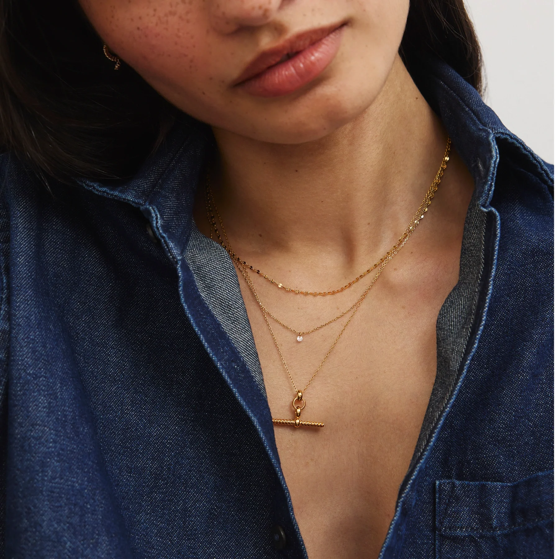 Gold Twisted T-Bar Necklace - Image 6