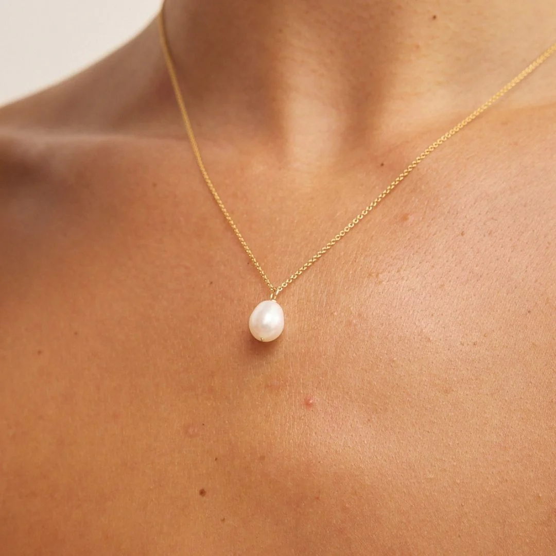 Rose Gold Large Single Pearl Necklace - Image 2