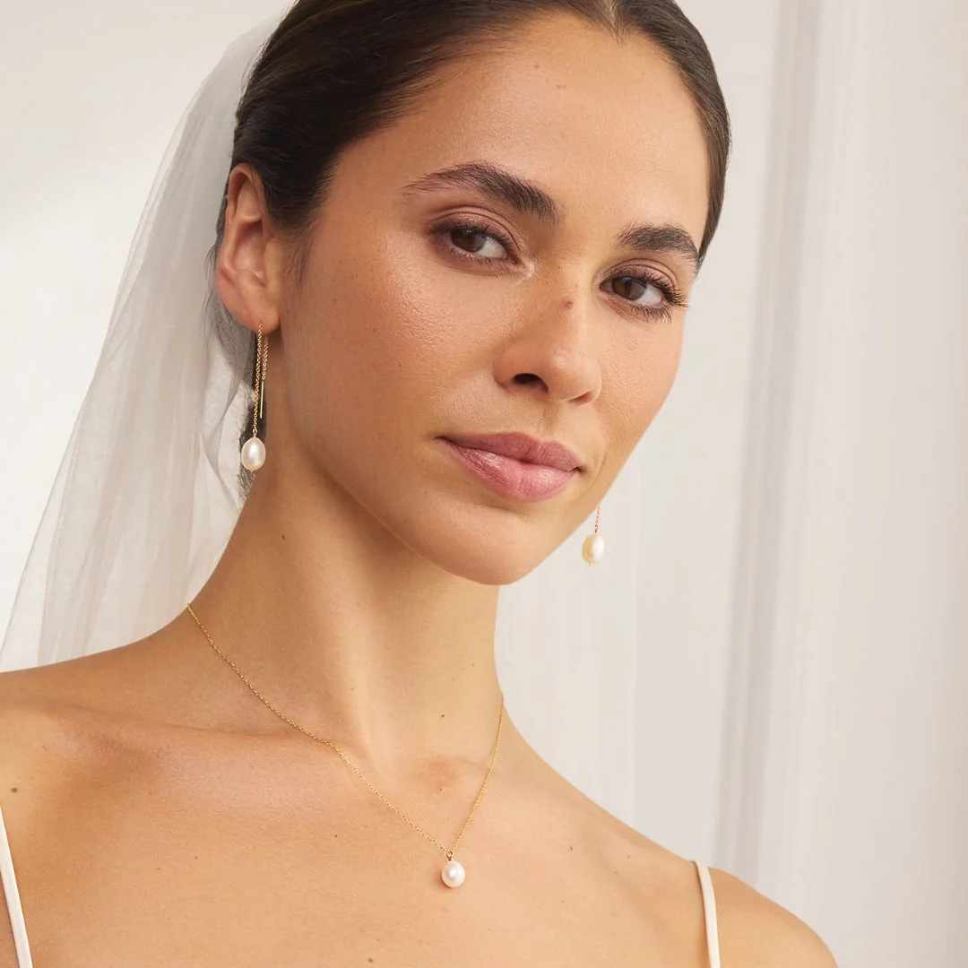 Gold Large Single Pearl Necklace - Image 5
