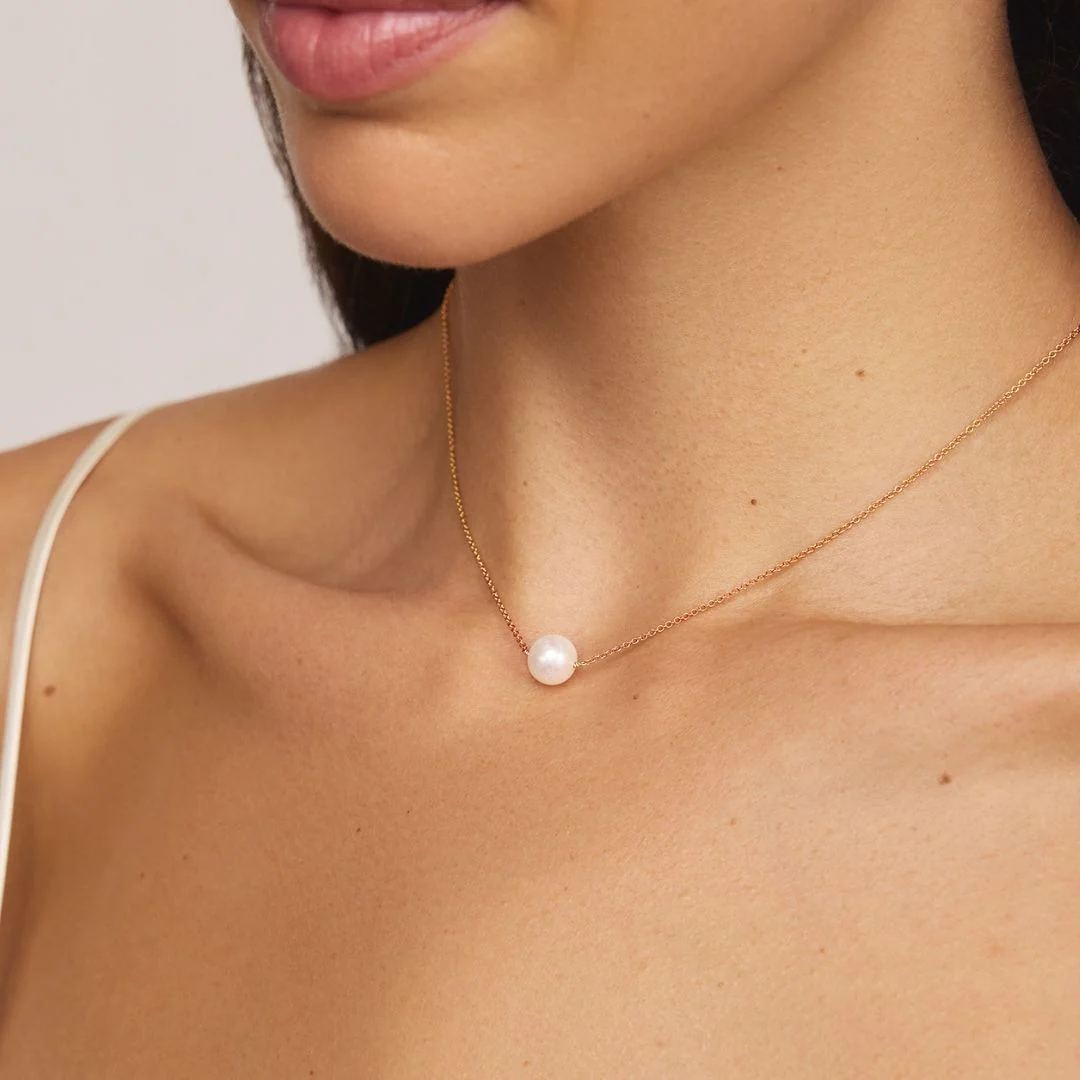 Gold Medium Single Pearl Choker - Image 2