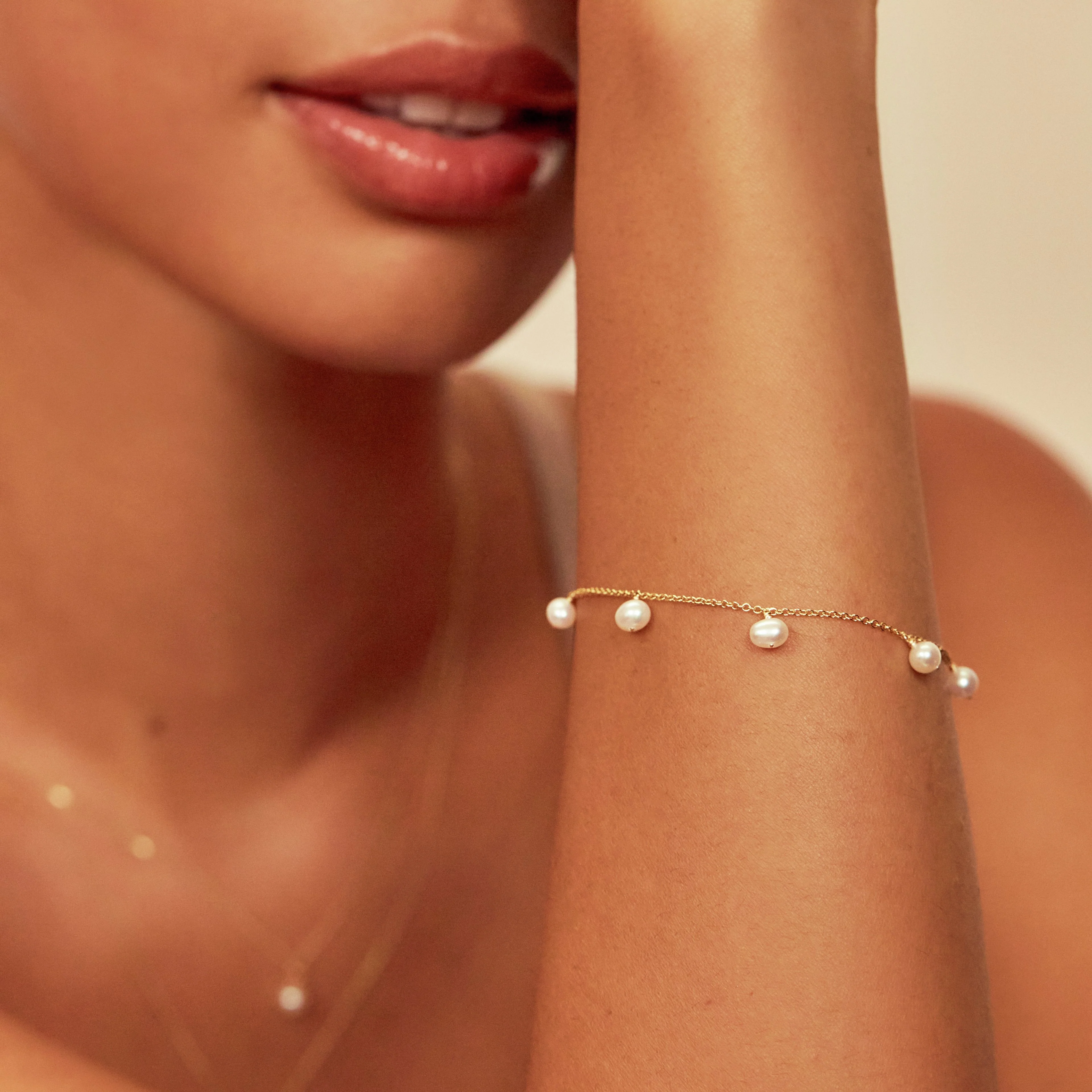 Rose Gold Pearl Drop Bracelet - Image 3