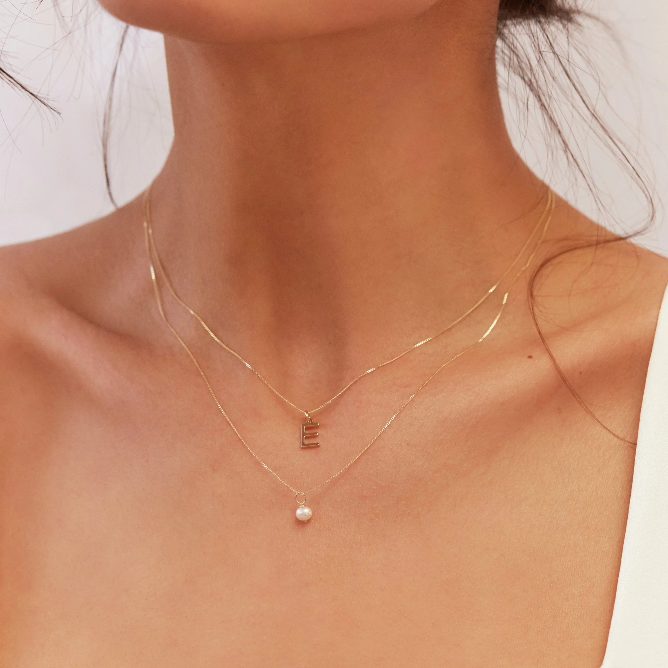 Gold Single Pearl Necklace - Image 3