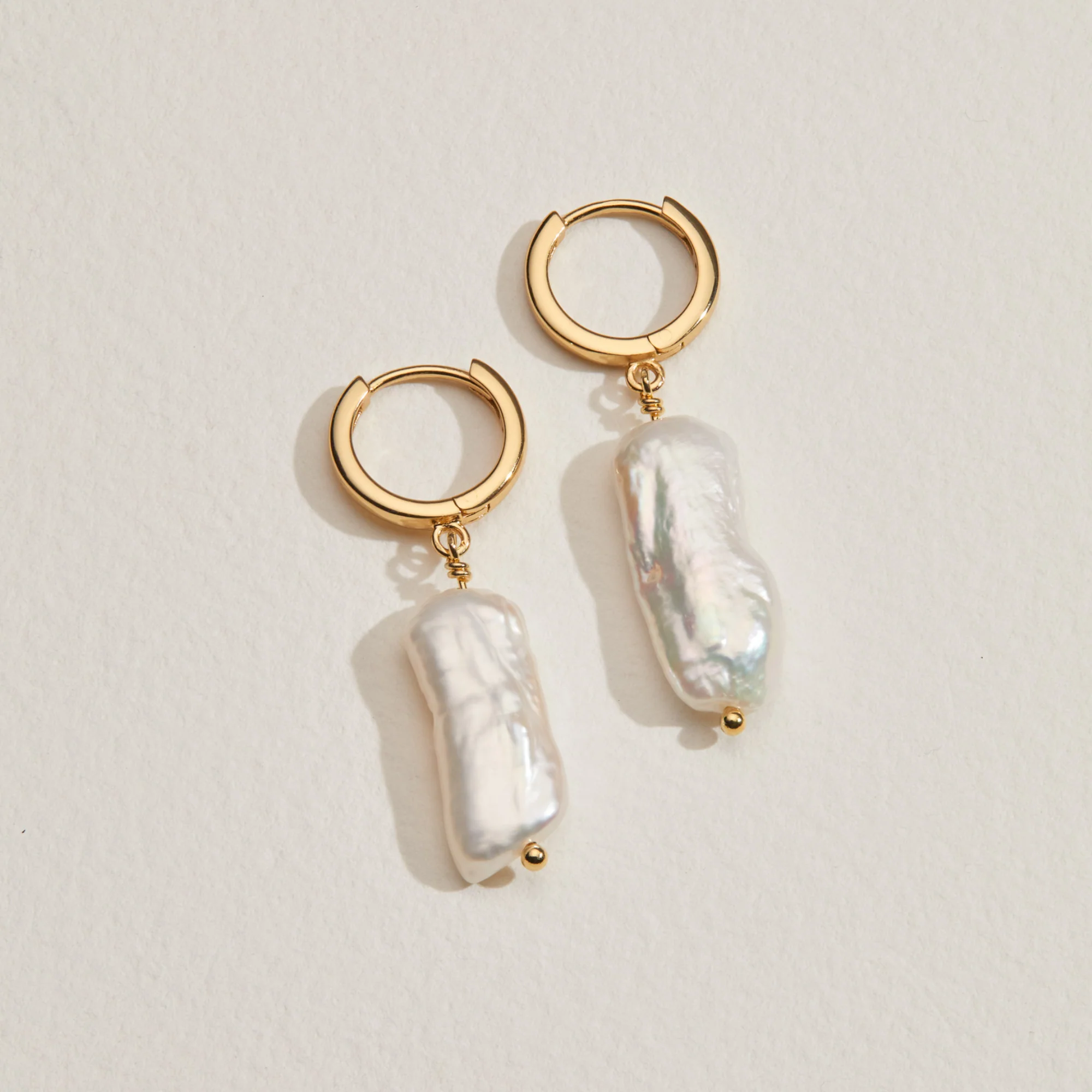 Silver Baroque Pearl Shard Hoop Earrings - Image 3