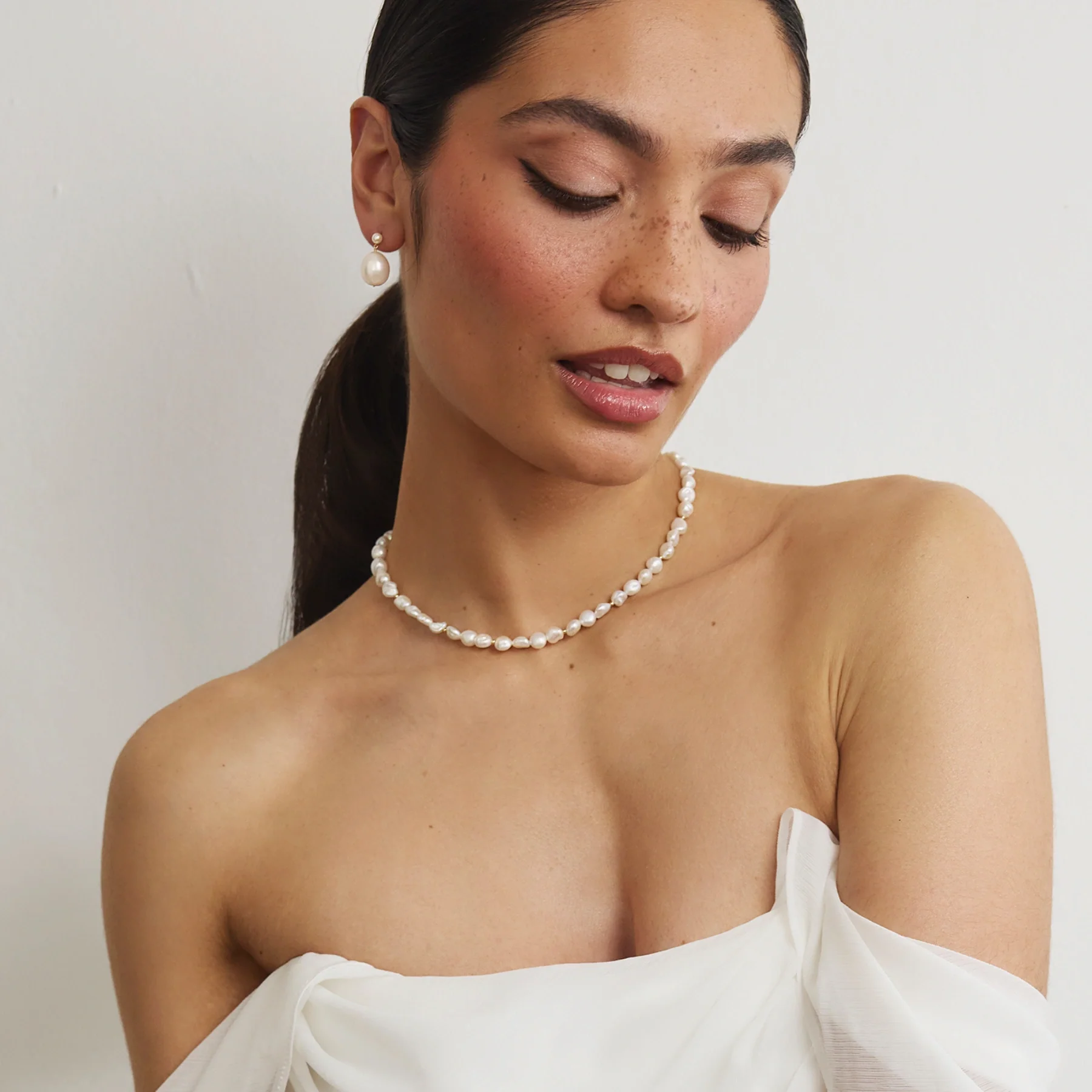 Silver Beaded Baroque Pearl Choker - Image 4