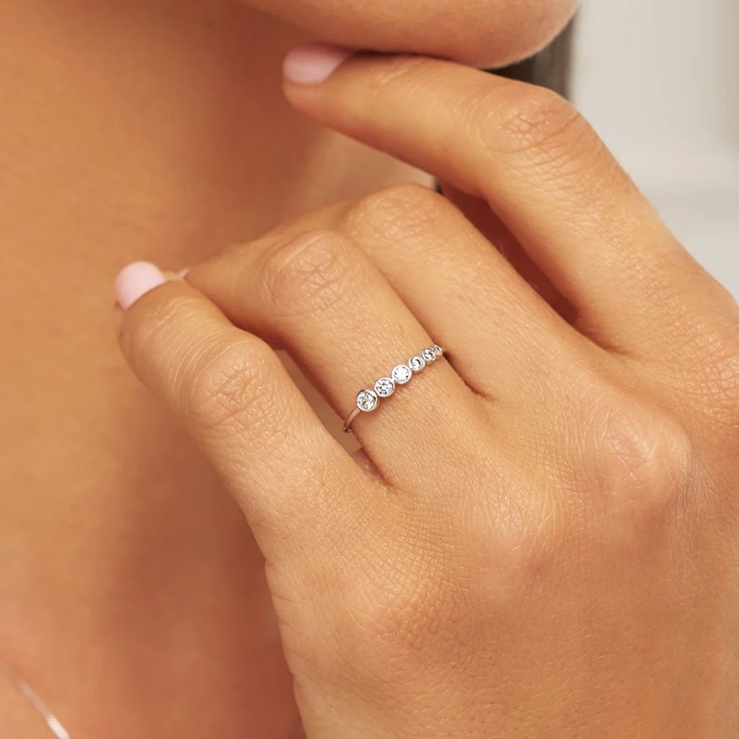 Silver Graduated Diamond Style Stacking Ring - Image 2