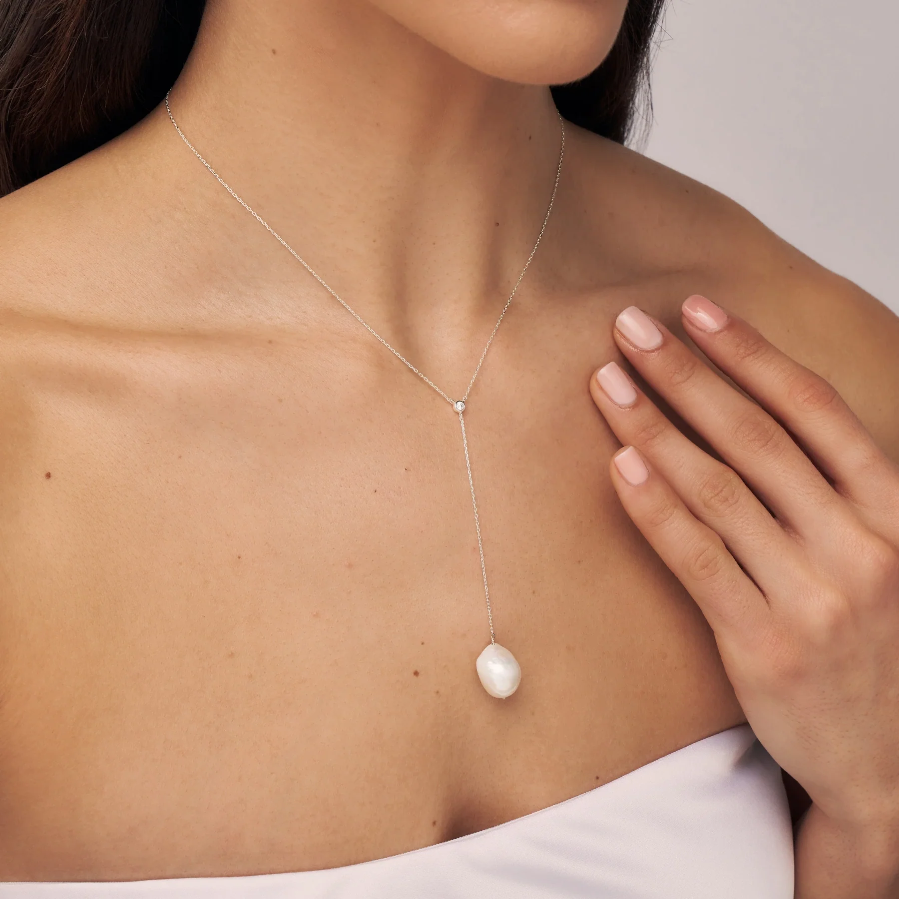 Silver Single Diamond Style Baroque Pearl Lariat Necklace - Image 2