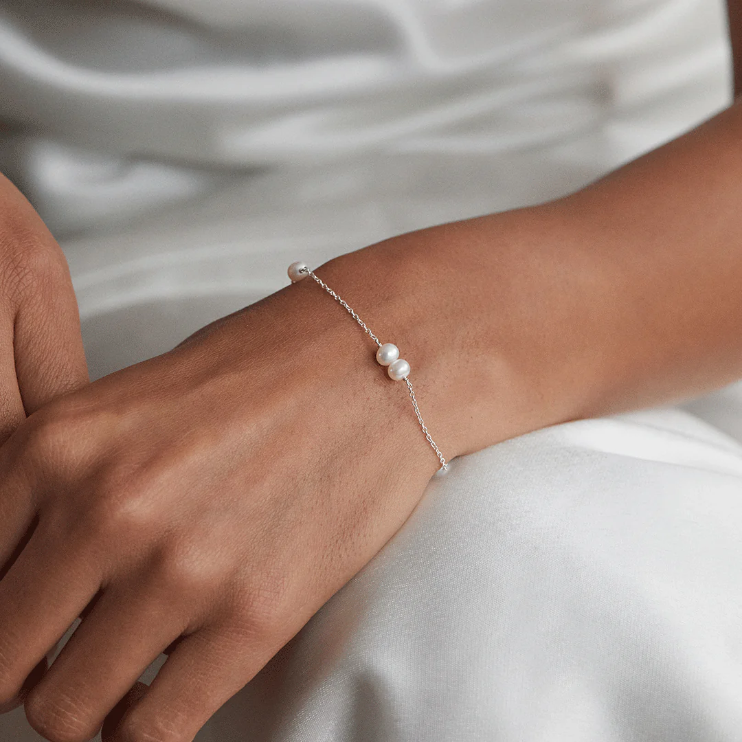 Silver Six Pearl Bracelet - Image 2