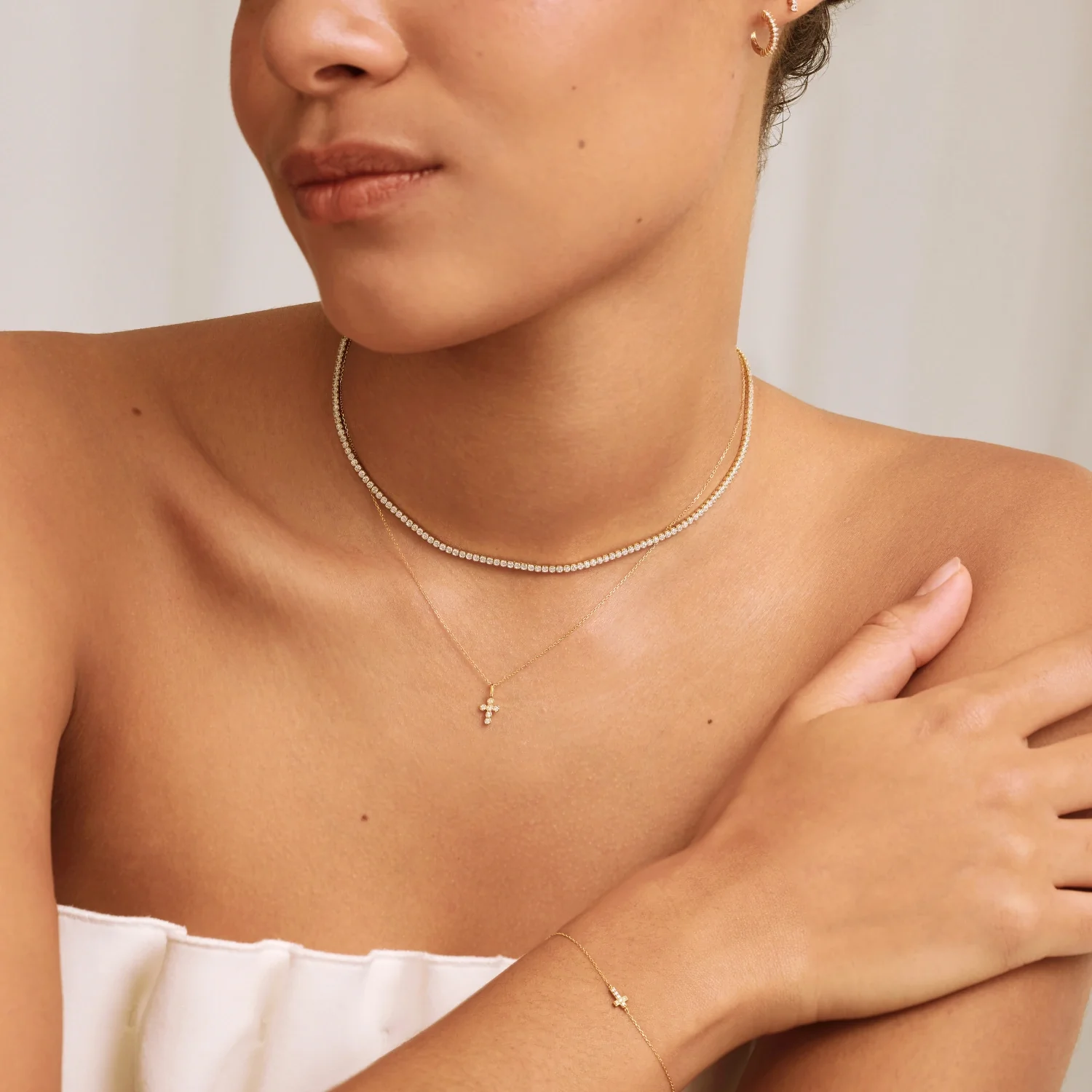 Solid Gold Genuine Diamond Rounded Tiny Cross Necklace - Image 5