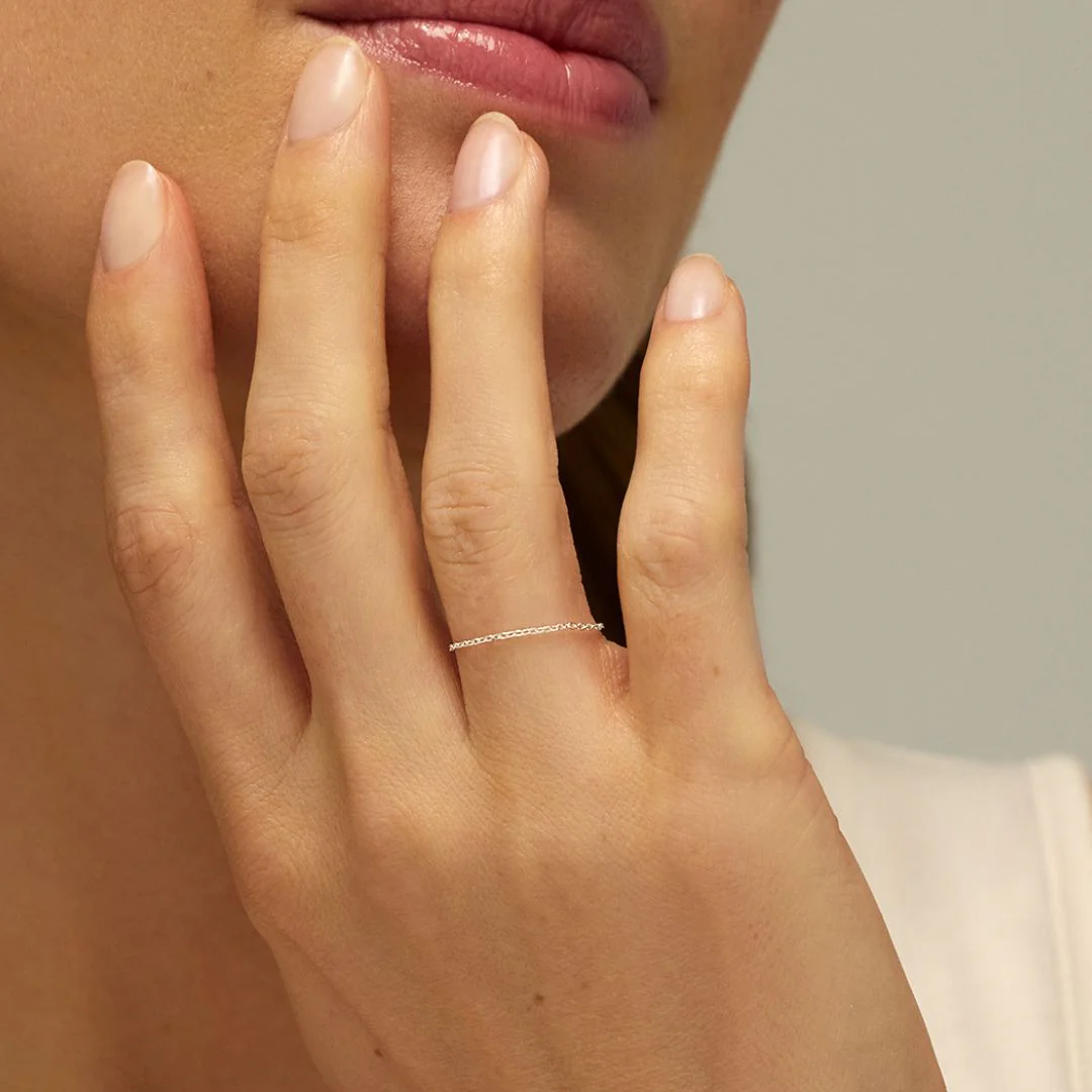 Solid White Gold Chain Ring - Image 2