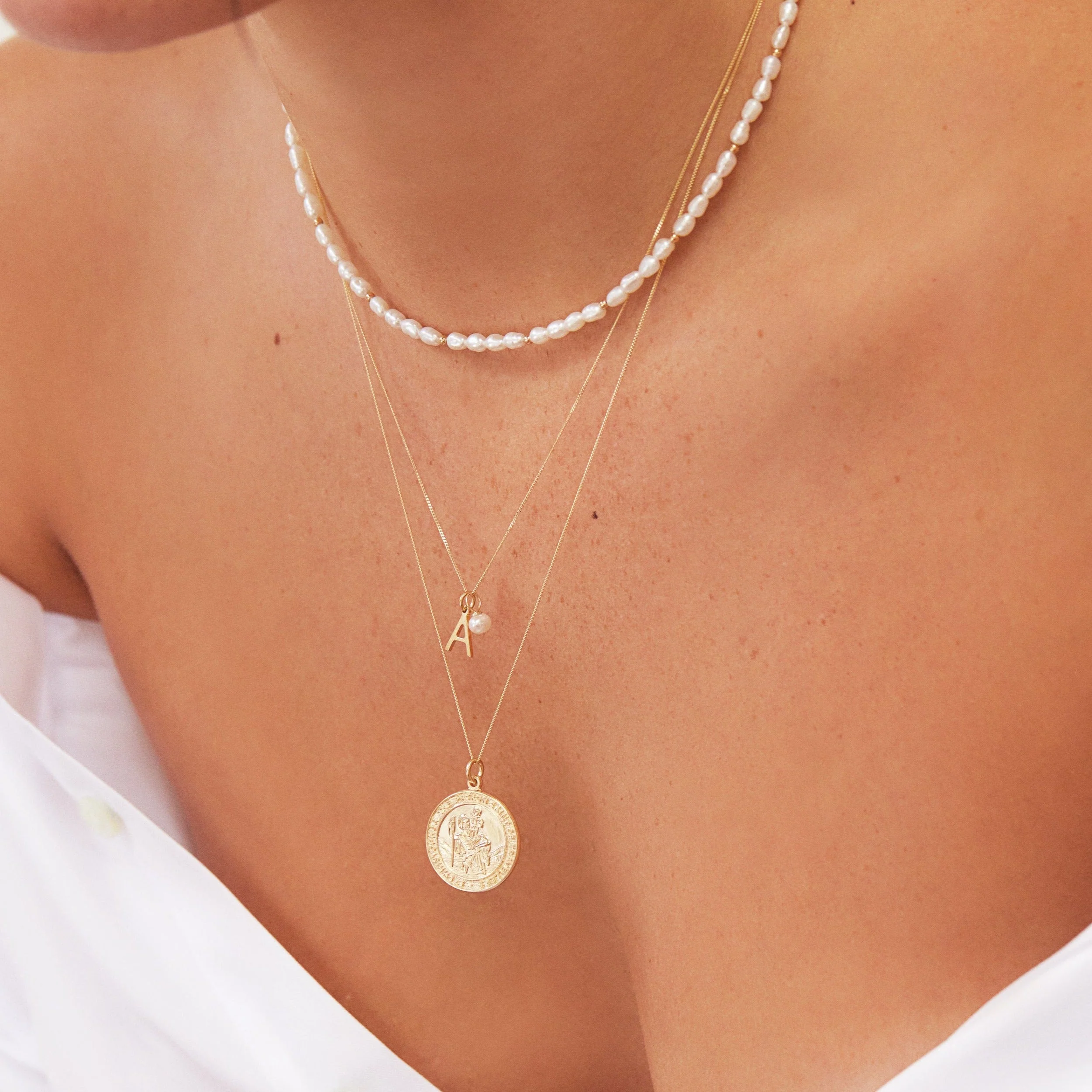 Solid Gold Large Round St Christopher Medallion Necklace - Image 5