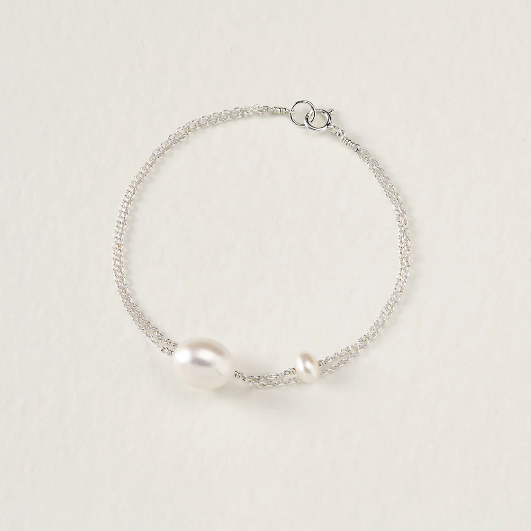Solid White Gold Layered Large and Small Pearl Bracelet - Image 3