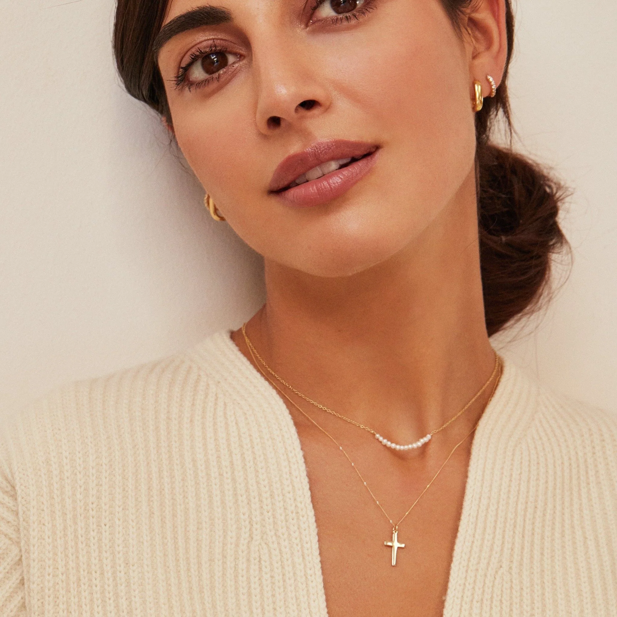 Solid White Gold Small Pearl Cluster Choker - Image 3